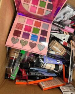 Buy Cosmetic pallets