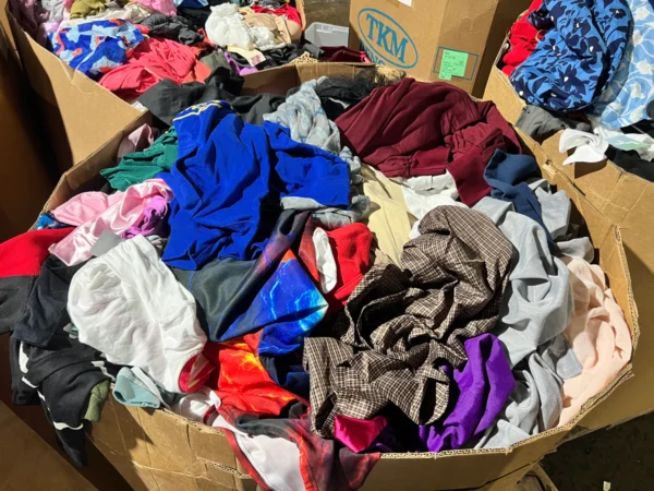 APPAREL Pallet - Image 8